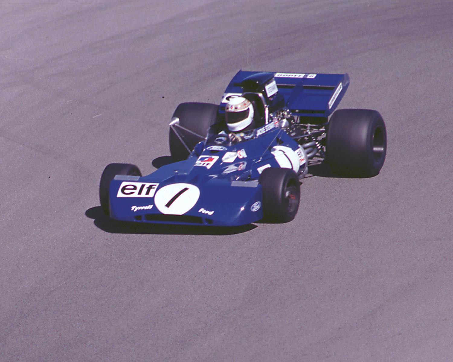 [Jackie+Stewart+tyrrell.jpg]