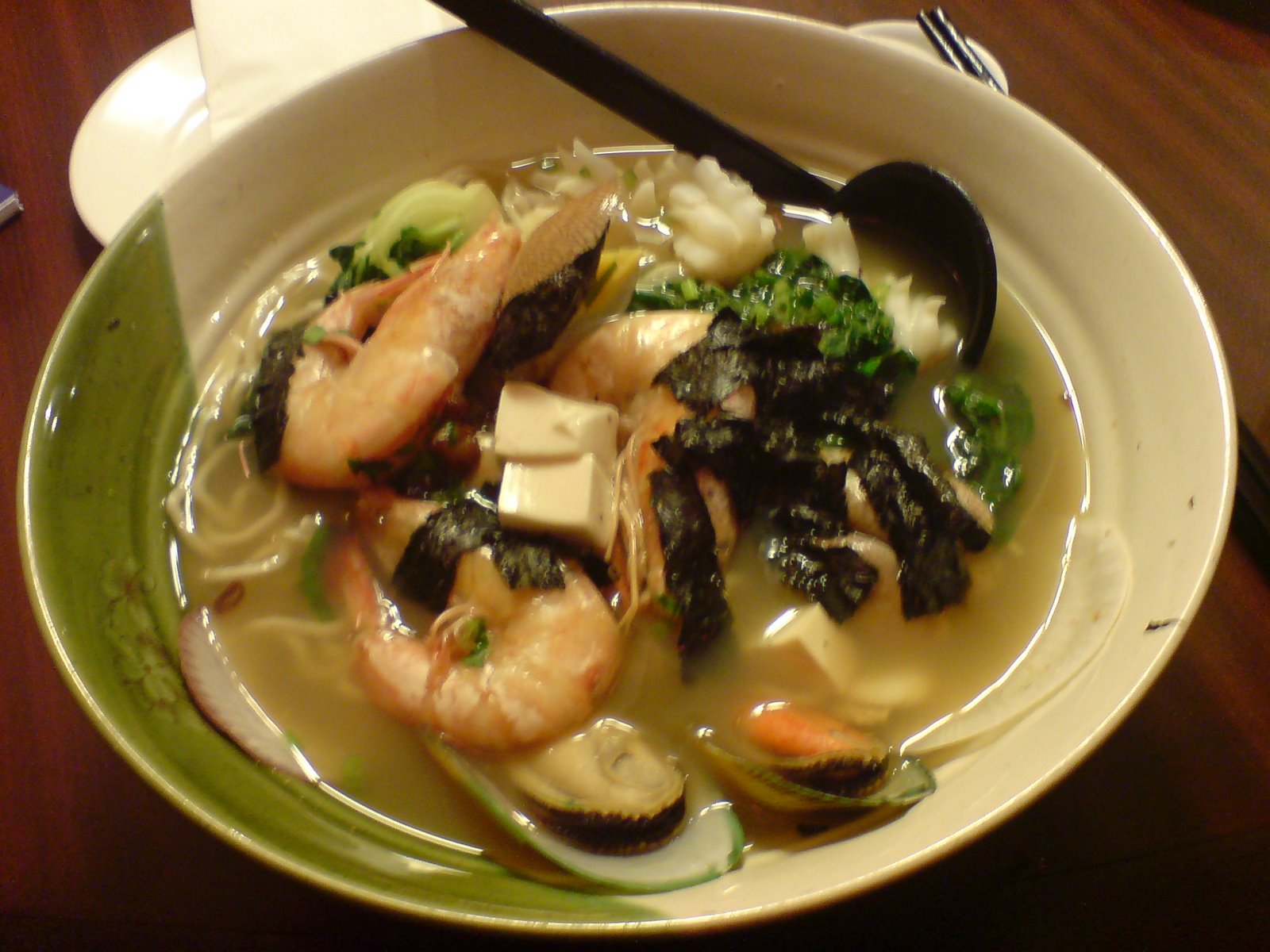 [seafood+noodle.JPG]
