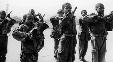[Kapuscinski+Niños+soldados+Africa.jpg]