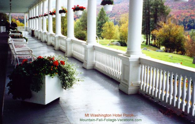 [new-hampshire-new-england-fall-foliage-mt-washington-hotel-porch-verandah-nh949-625w.jpg]