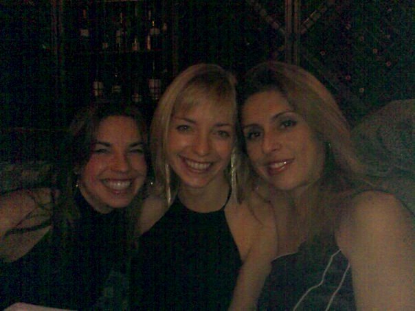 [Cristina,+Andrea,+Me.jpg]