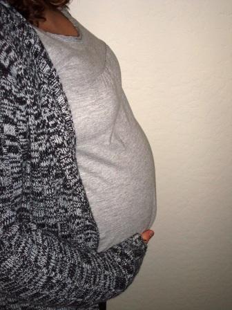 [Jess+pregnant+at+28+weeks.JPG]