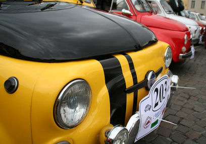 [Fiat500_yellow2.jpg]