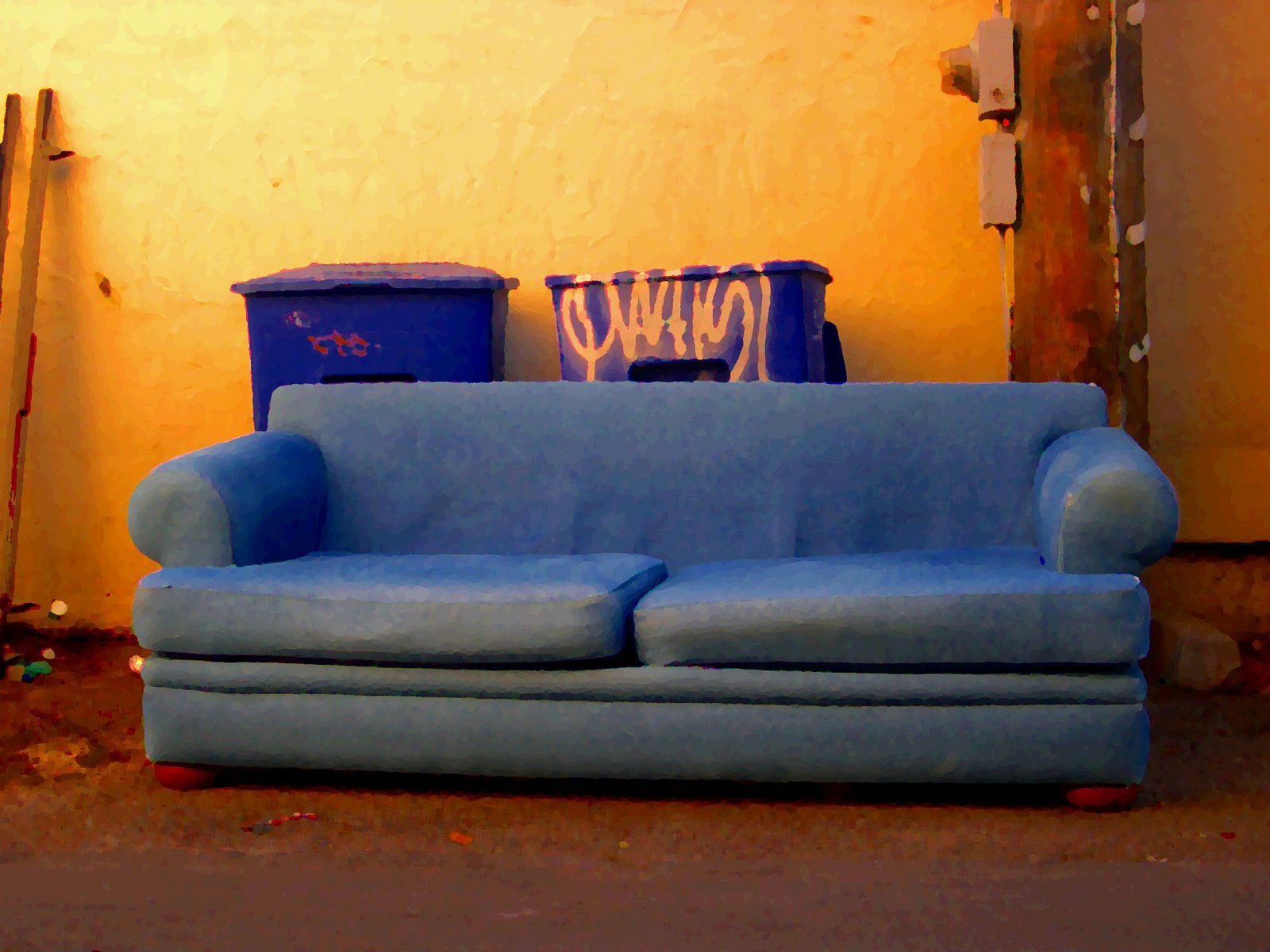 [Toxic+Couch+blog.jpg]