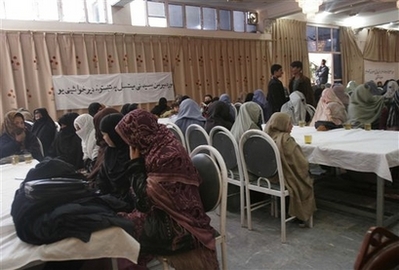 [afghan+women.jpg]
