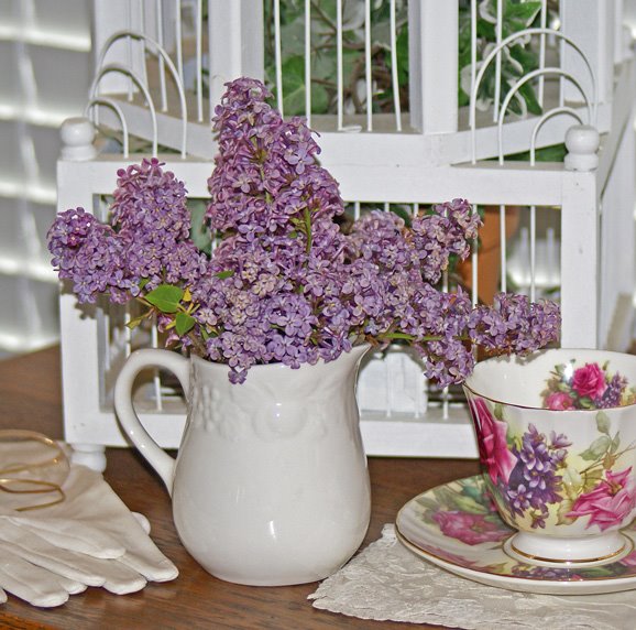 [5-9-08-Lilac-bouquet.jpg]
