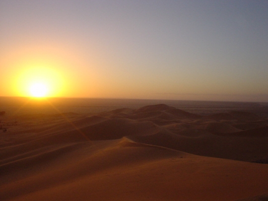 [dune-coucherlever-soleil-deserts-desert-674113.jpg]