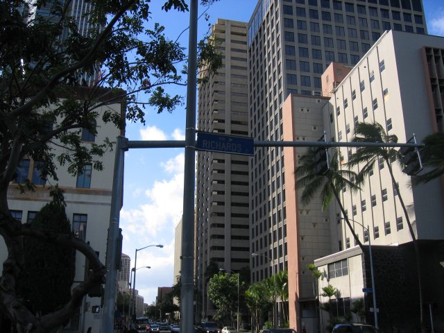 [Finanacial+District+downtown+Honolulu.jpg]