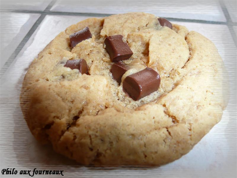 [Cookies+au+beurre+de+cacahutes+&+ppites+de+chocolat+1.JPG]