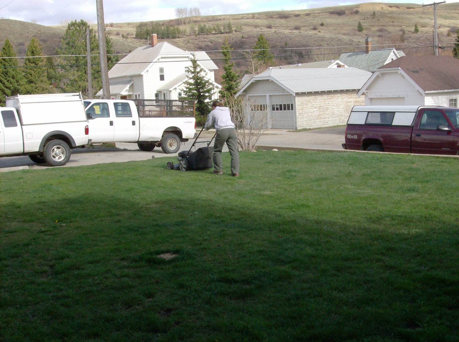 [chores+lawn_05.14.2008.JPG]