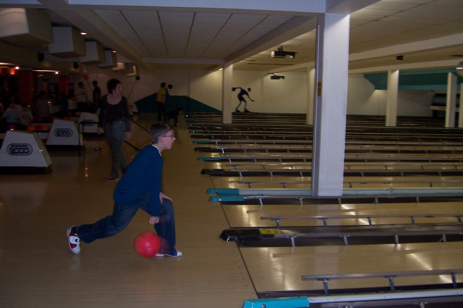 [bowling+001.jpg]