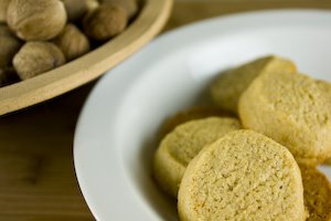 [Jude+Indonesian+Nutmeg+Tea+Cookies.jpg]