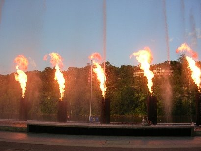 [fire-and-fountain.JPG]