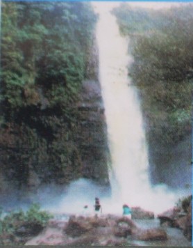 [songgolangit_waterfall1.jpg]