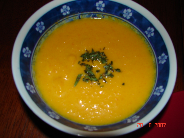 [Creamy+carrot+soup.JPG]