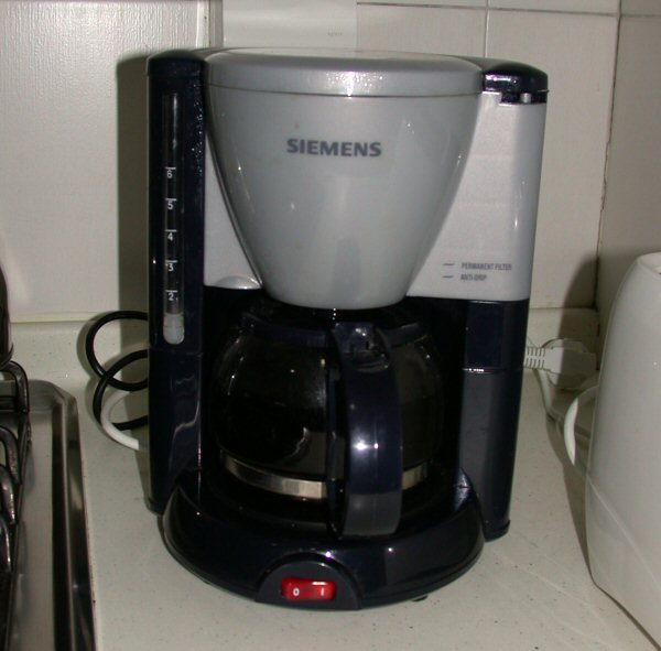 [coffeemaker_01m.jpg]