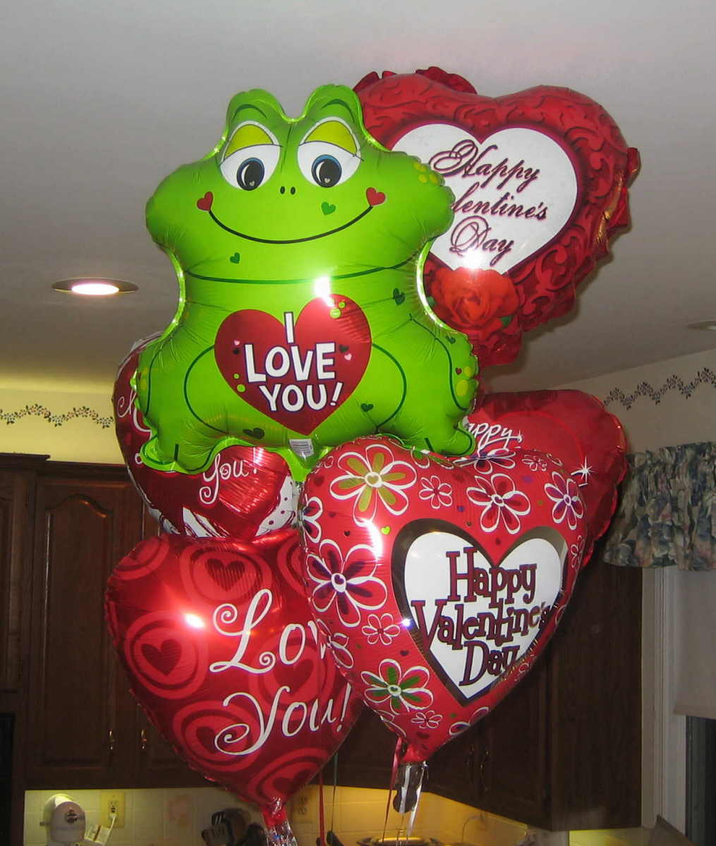 [valentines+balloons.jpg]