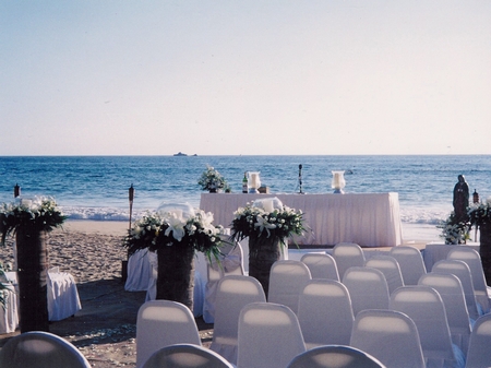 [beach+wedding+2.jpg]