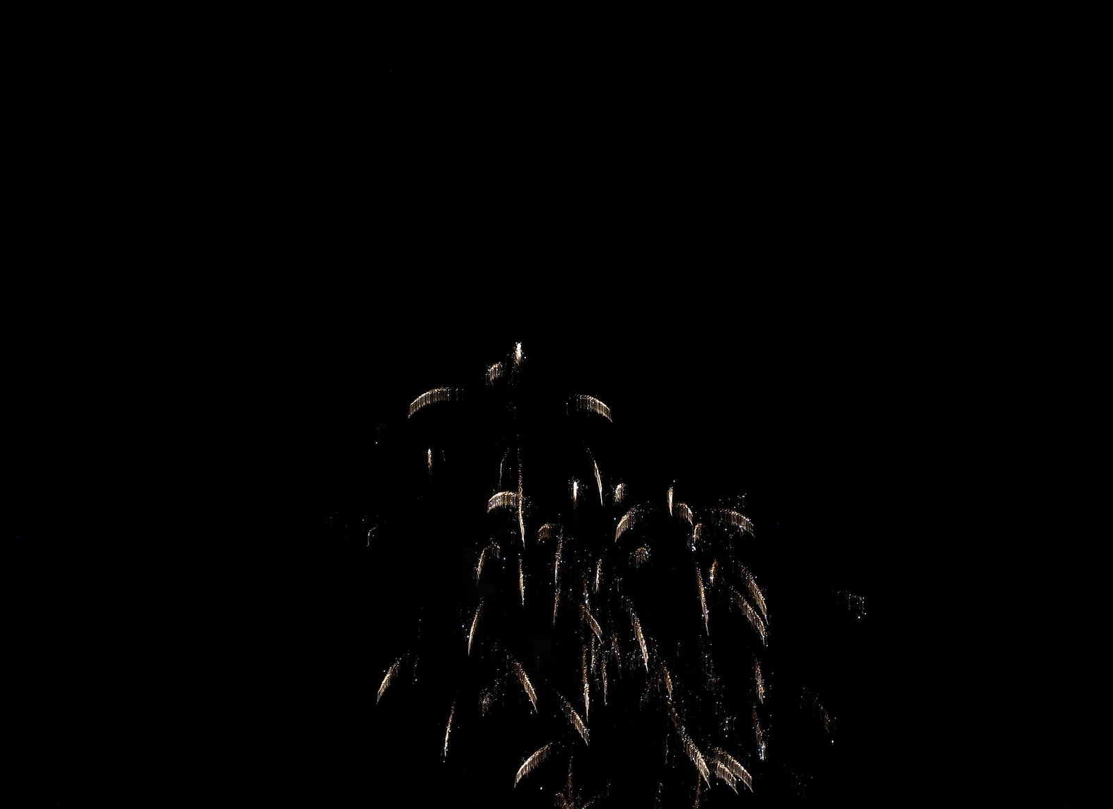 [fireworks+2.JPG]