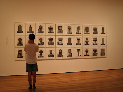  and walking through the photography gallerys of MOMA never fails 