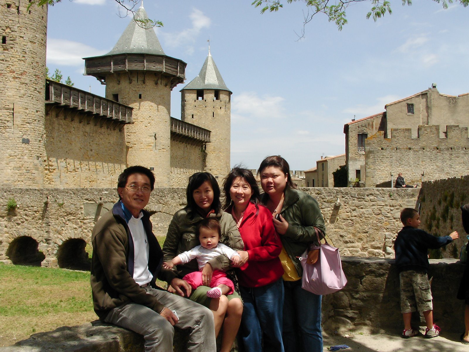 [Family+pic+in+Carcassonne+1.JPG]