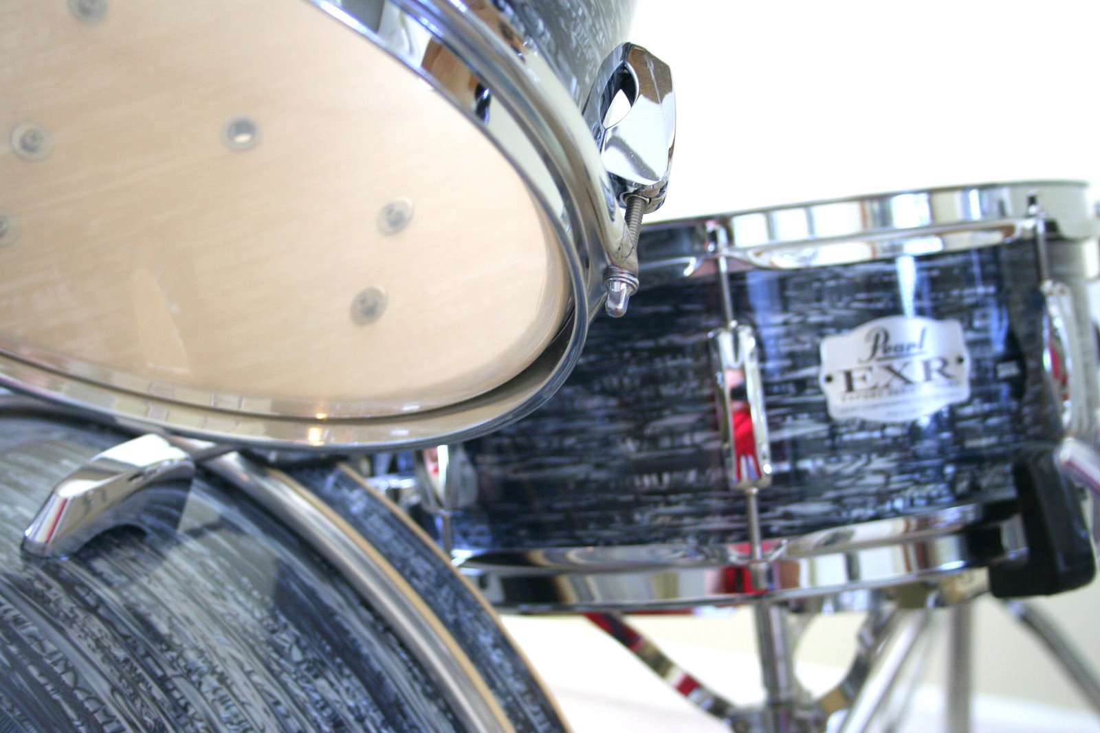 [2007-08-30+Drum+Kit+2.JPG]