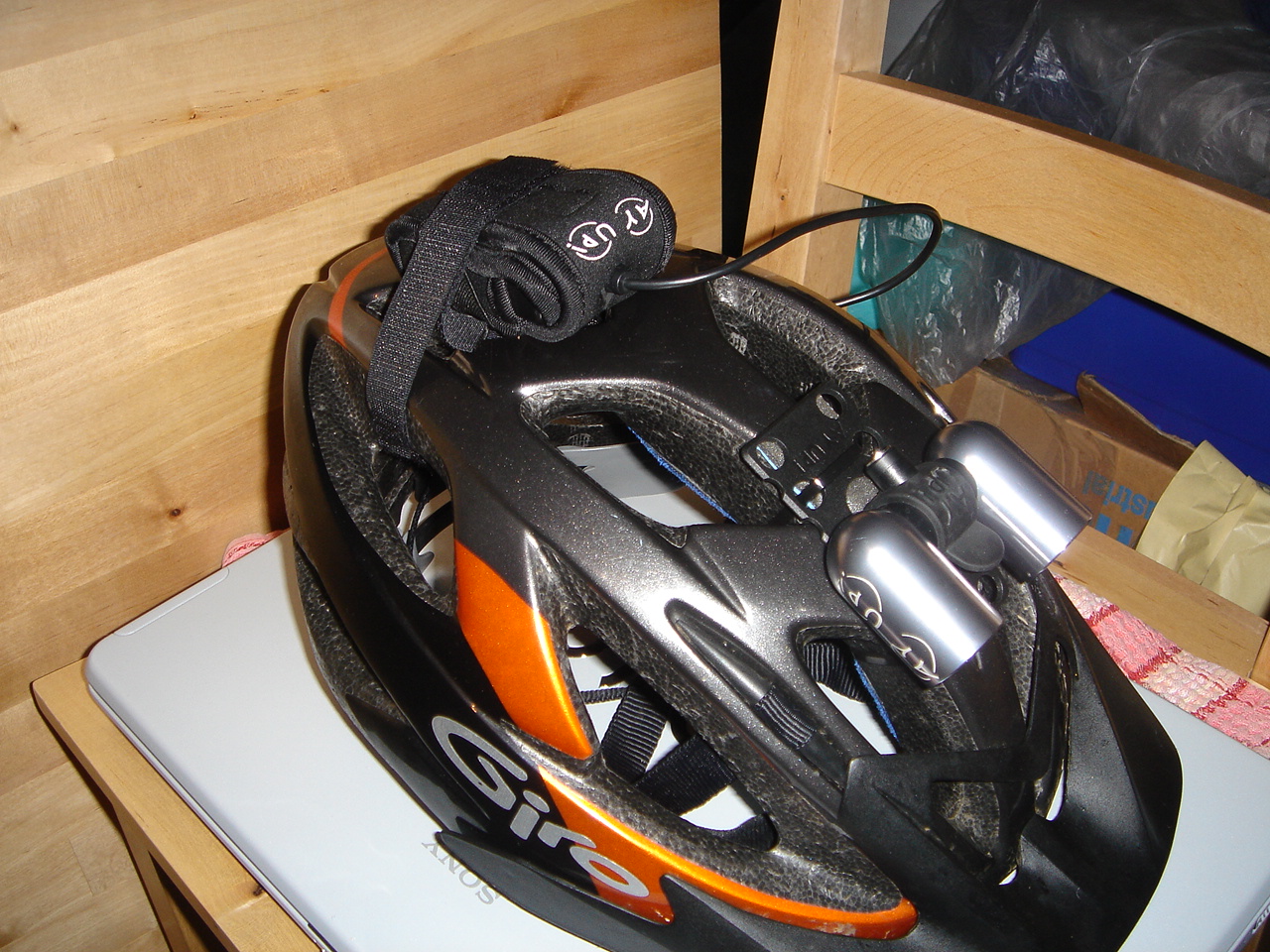 [helmet+light.JPG]