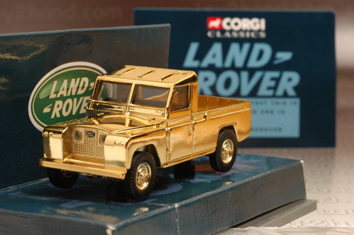 [Gold-Plate-Land-Rover-2.jpg]
