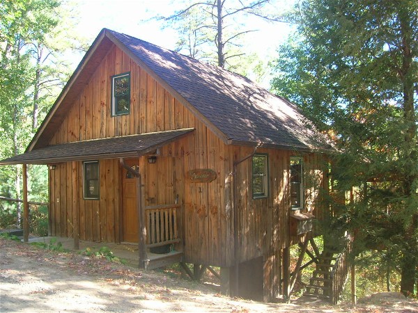 [treehouse+cabin+1.jpg]