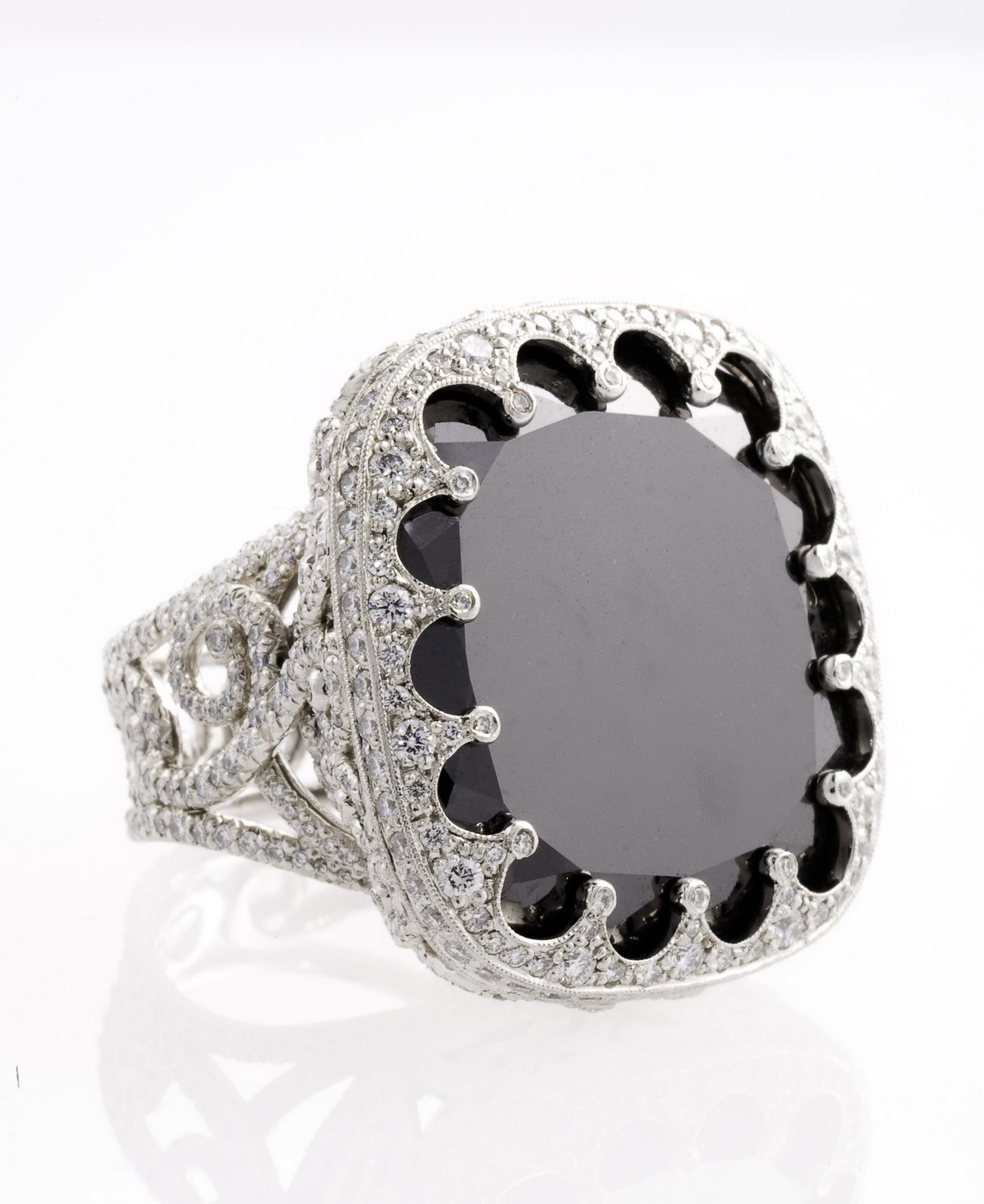 [espy-Platinum++Black+Diamond+Lola+Ring+by+Erica+CourtneyR1.JPG]