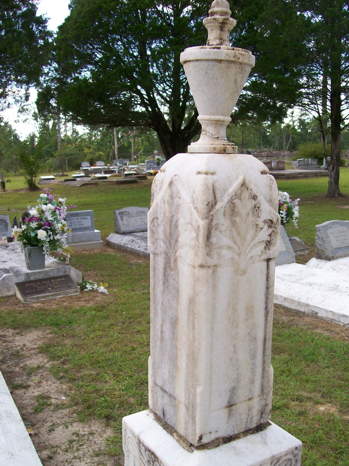 [cemeteries,june13,2008+(15).JPG]
