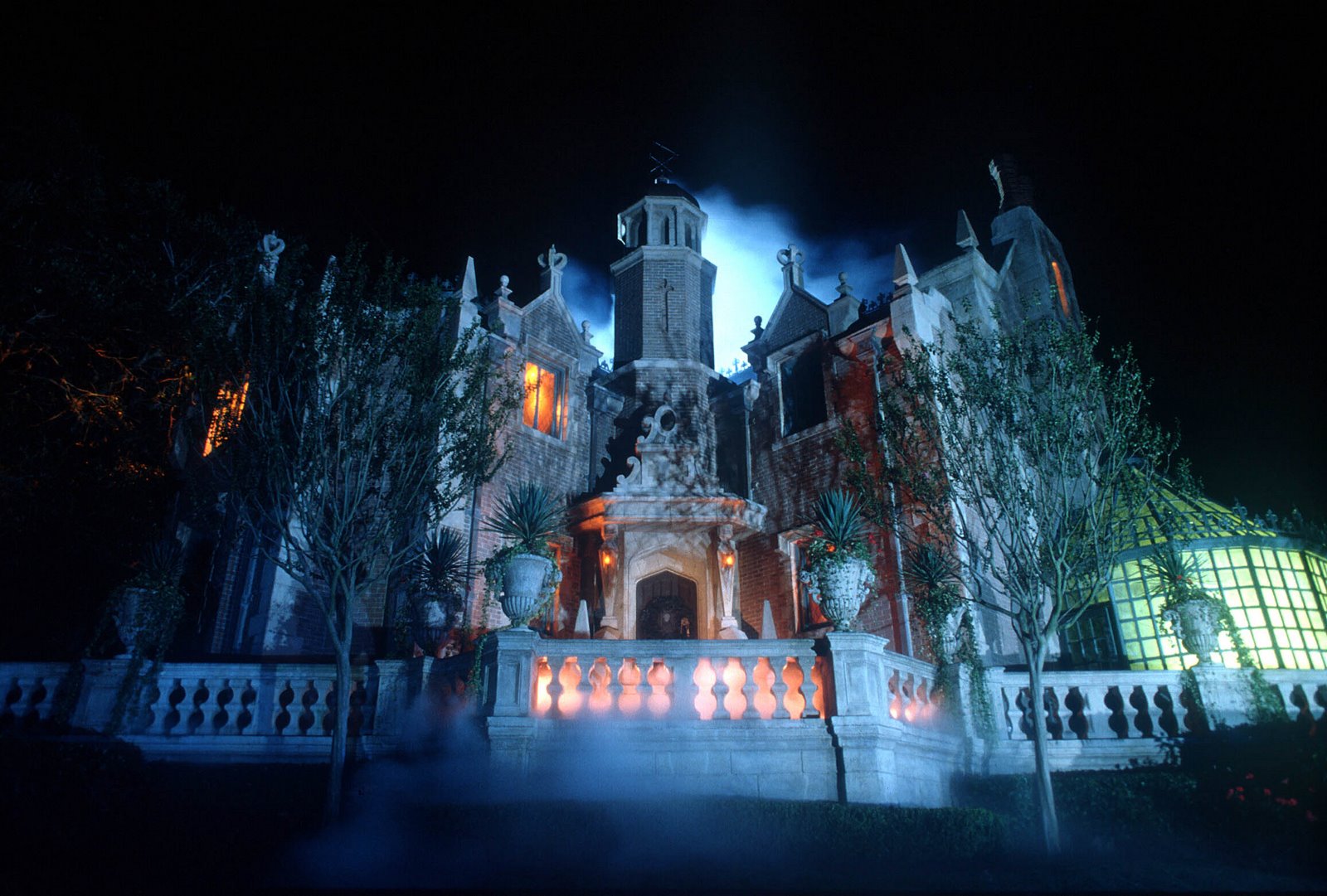 [haunted+mansion+wdw+2.jpg]