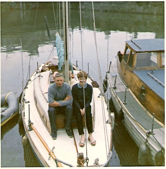 [dad+and+me+boat+bristol.jpg]