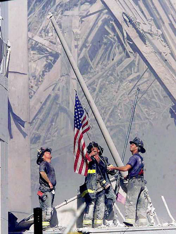 [9-11_firemans_flag_full.jpg]