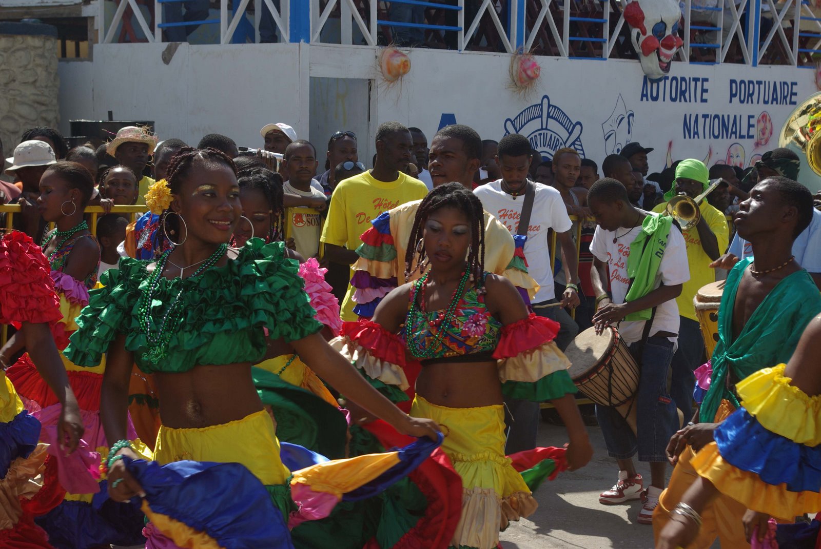 [Jacmel+carnaval+2008+(3).jpg]