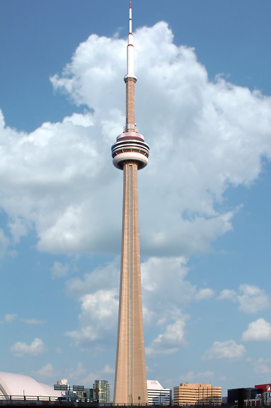 [Toronto's_CN_Tower.jpg]