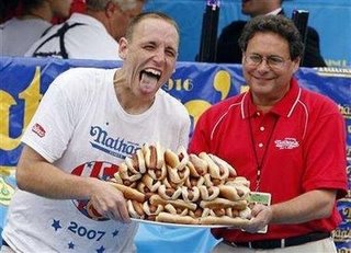 [hotdog_world_record.jpg]