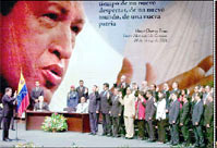 [Hugo+Chávez+juramente+a+su+nuevo+gobierno.jpg]