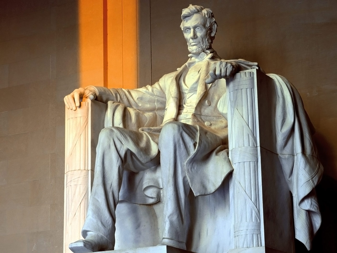 [Lincoln-Memorial.jpg]