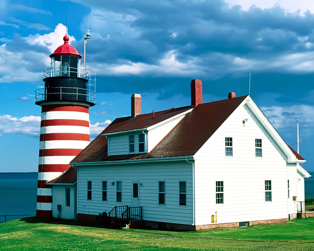 [Maine+Lighthouse.jpg]