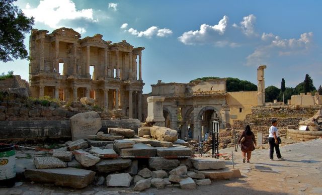 [Ephesus+June+07.jpg]