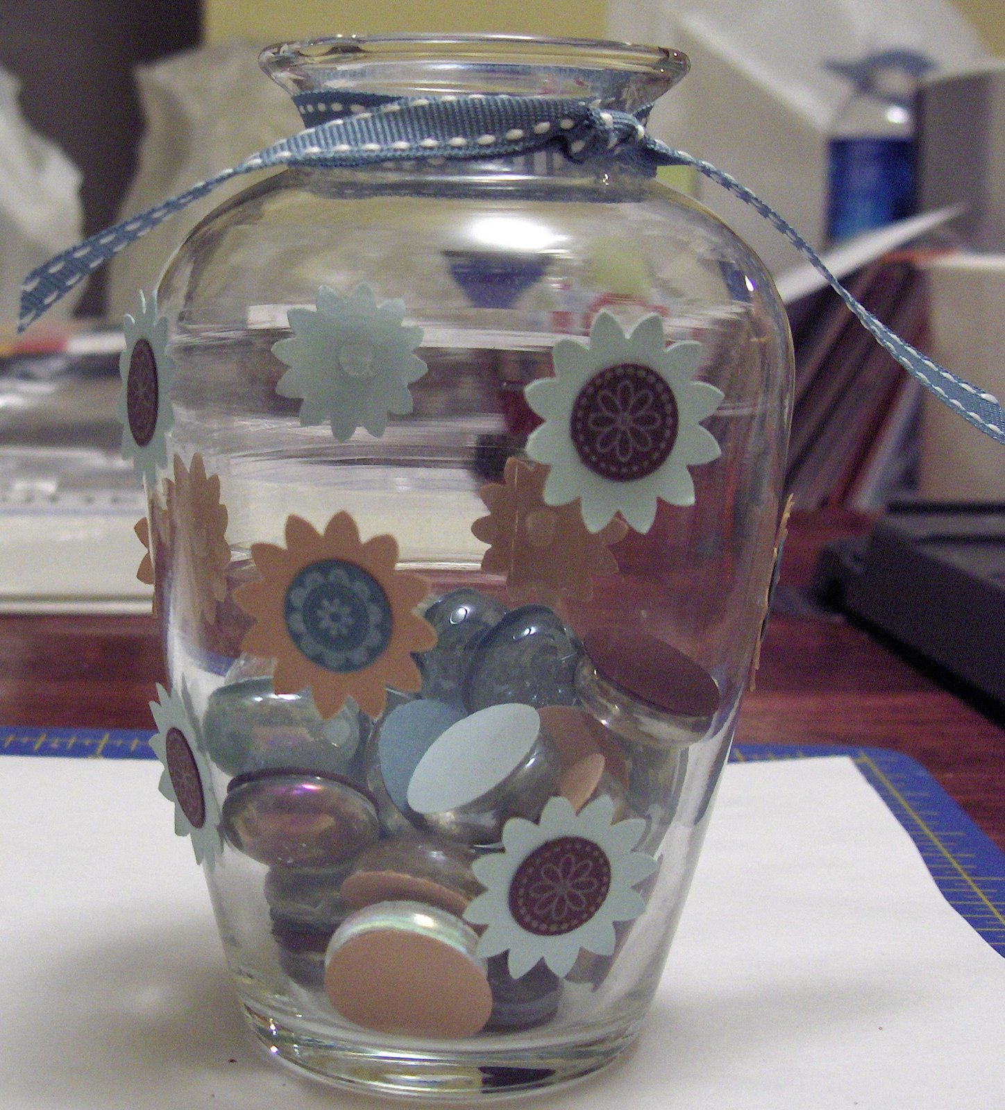 [flower+glass+bead+vase.JPG]