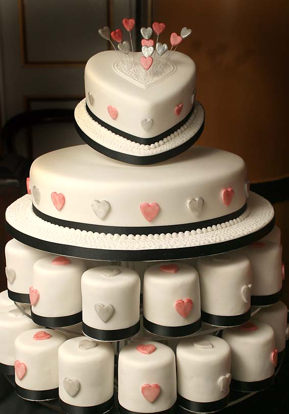 [wedding+cake+2.jpg]