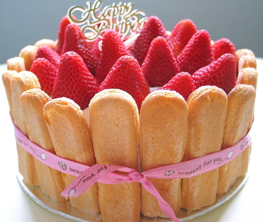 [strawberry+mango+cake2.jpg]