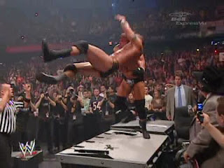 صور جميلة للحركة راندي اورتن Randy+Orton+RKO+Triple+H