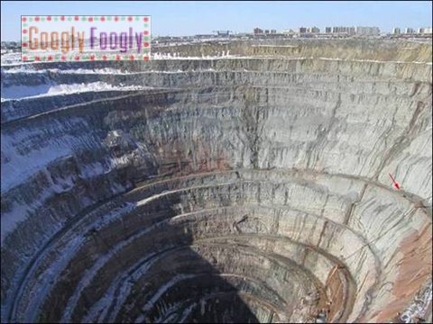 [Biggest+Hole+-+Russia.jpg]