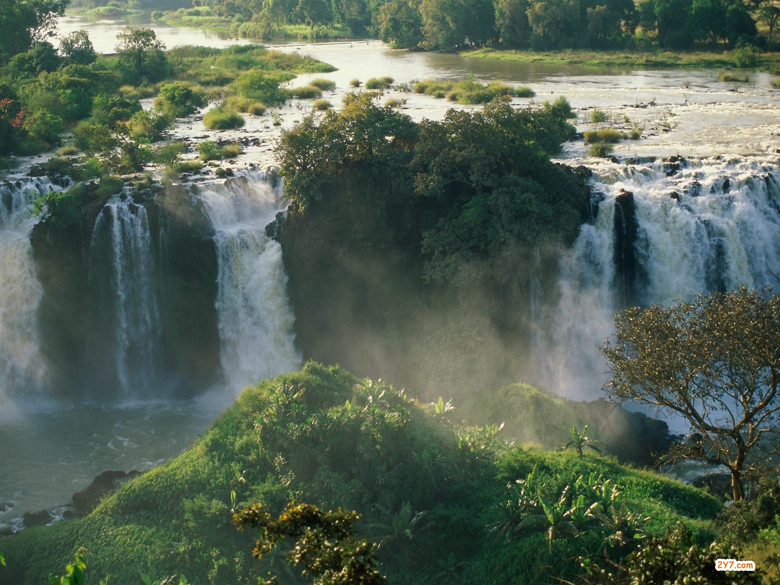[Blue+Nile+Falls,+Ethiopia.jpg]