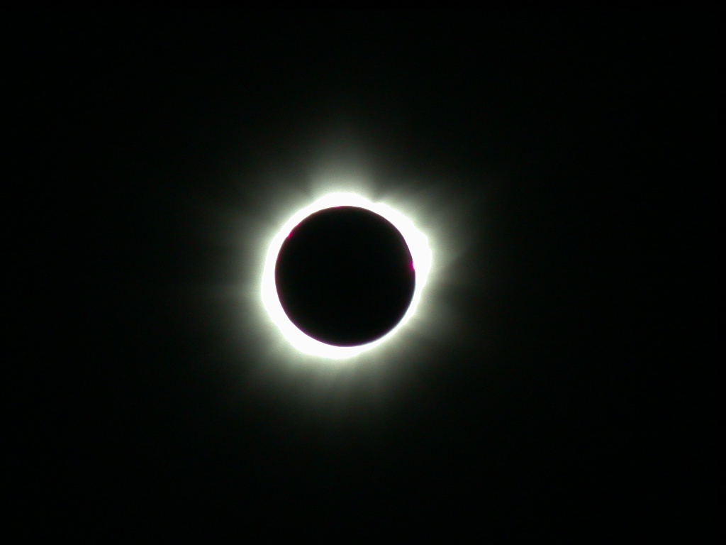 [eclipse_12_m.jpg]