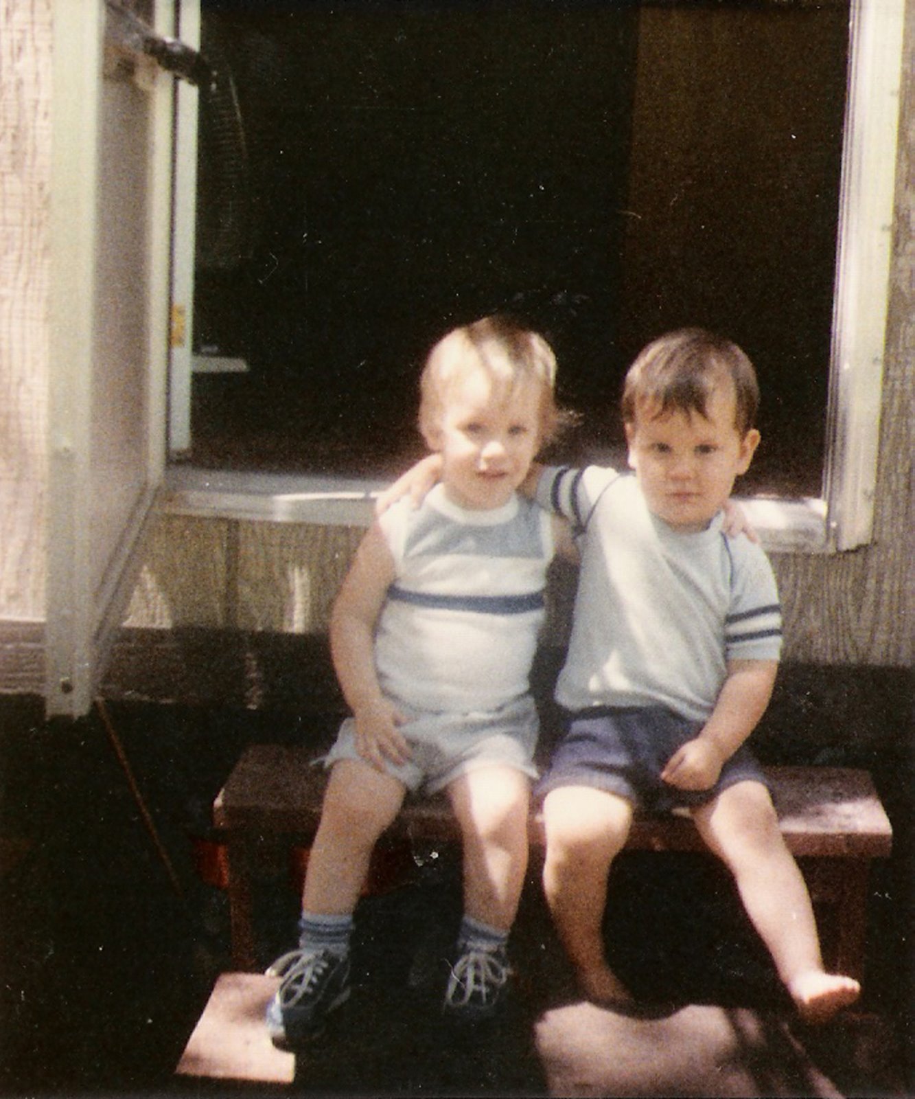 [1985-08+Phil+and+Jason.jpg]