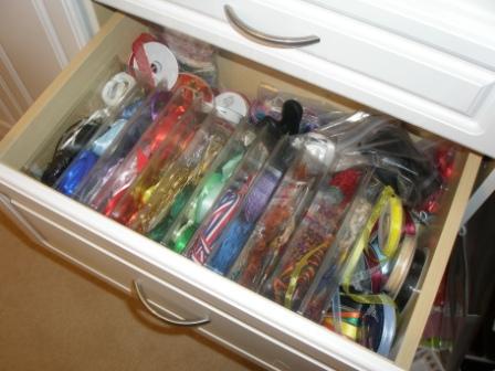 [ribbon+drawer.JPG]